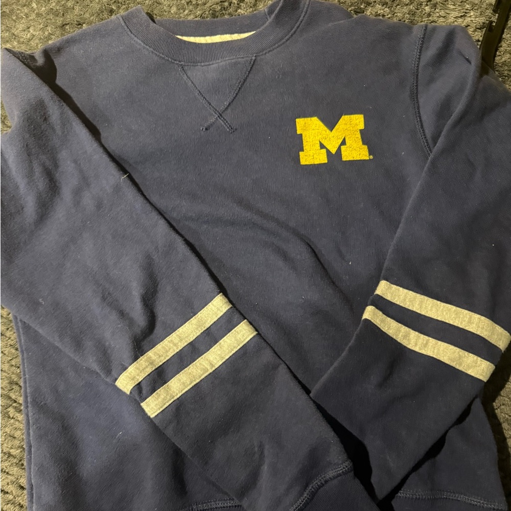 Gracia Navy Sweatshirt with Yellow Lettering